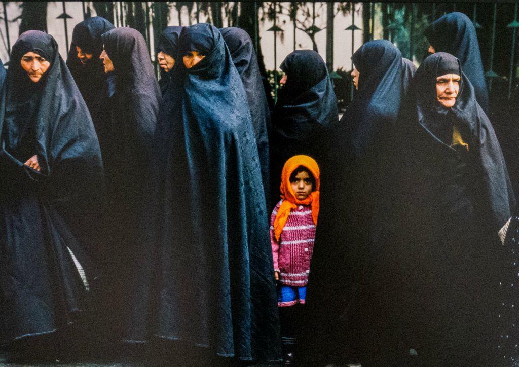 En Iran en 1985 : à Teheran, en attendant l'heure de la prière
